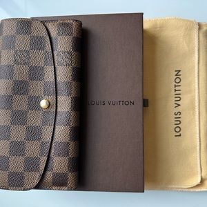 Authentic Louis Vuitton Damier Wallet